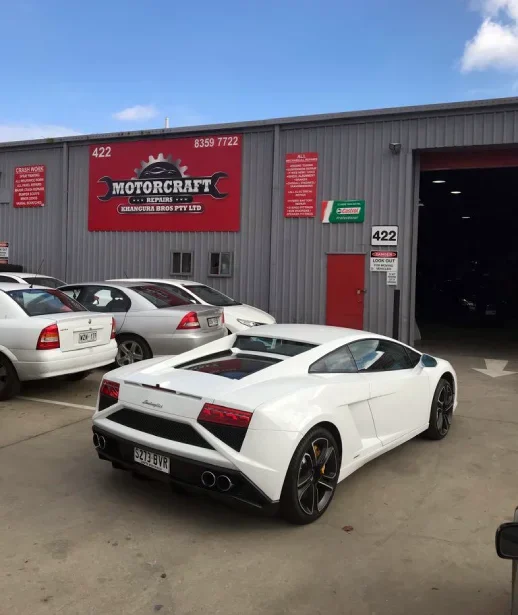 Crash and mechanical repairs under one roof